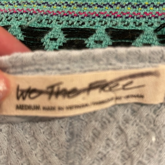 ✨NWOT ✨ WE THE FREE Caroline Waffle V- Neck Long Sleeve Thermal in Dewshine 🩵 - Picture 10 of 12